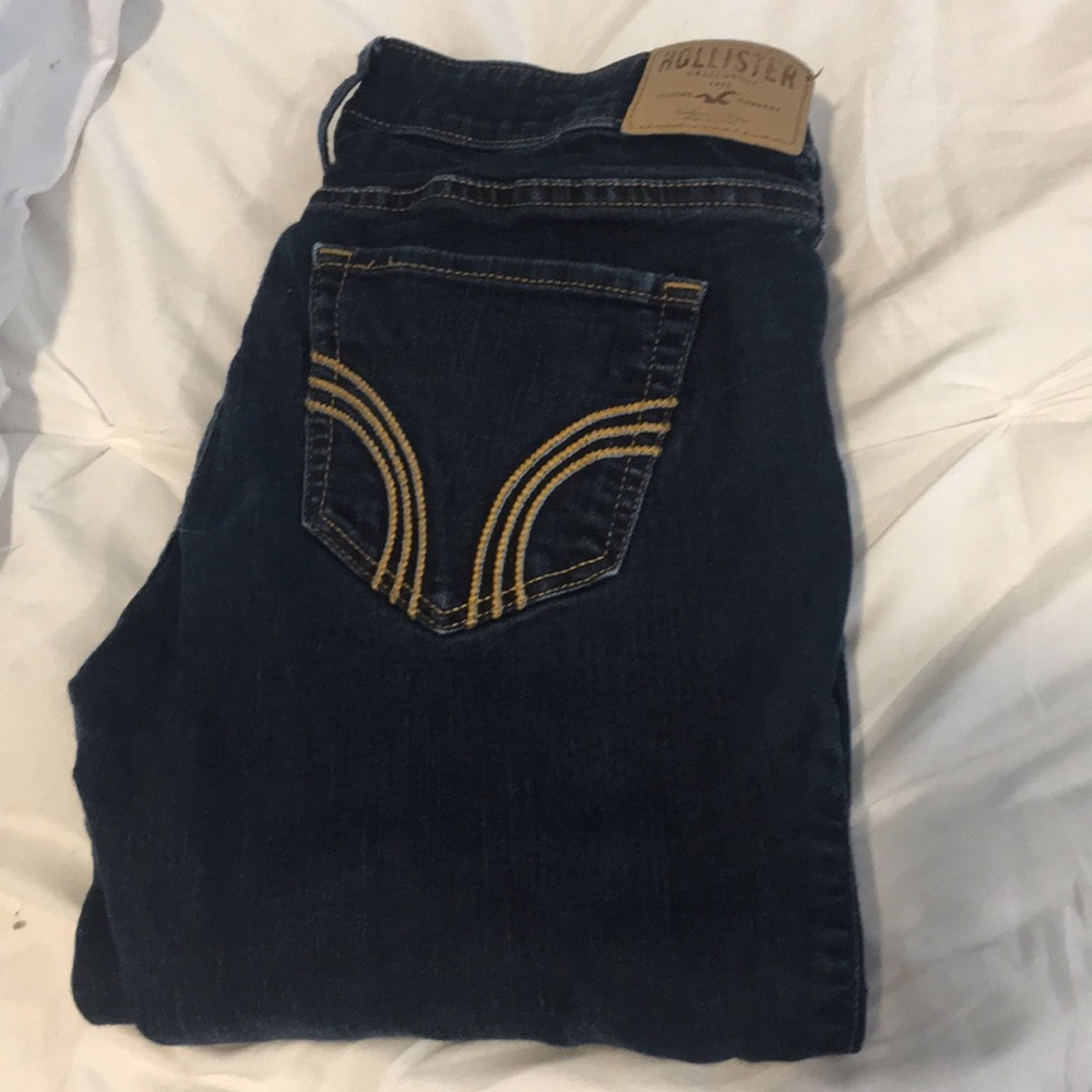 Size five Hollister dark wash jeans